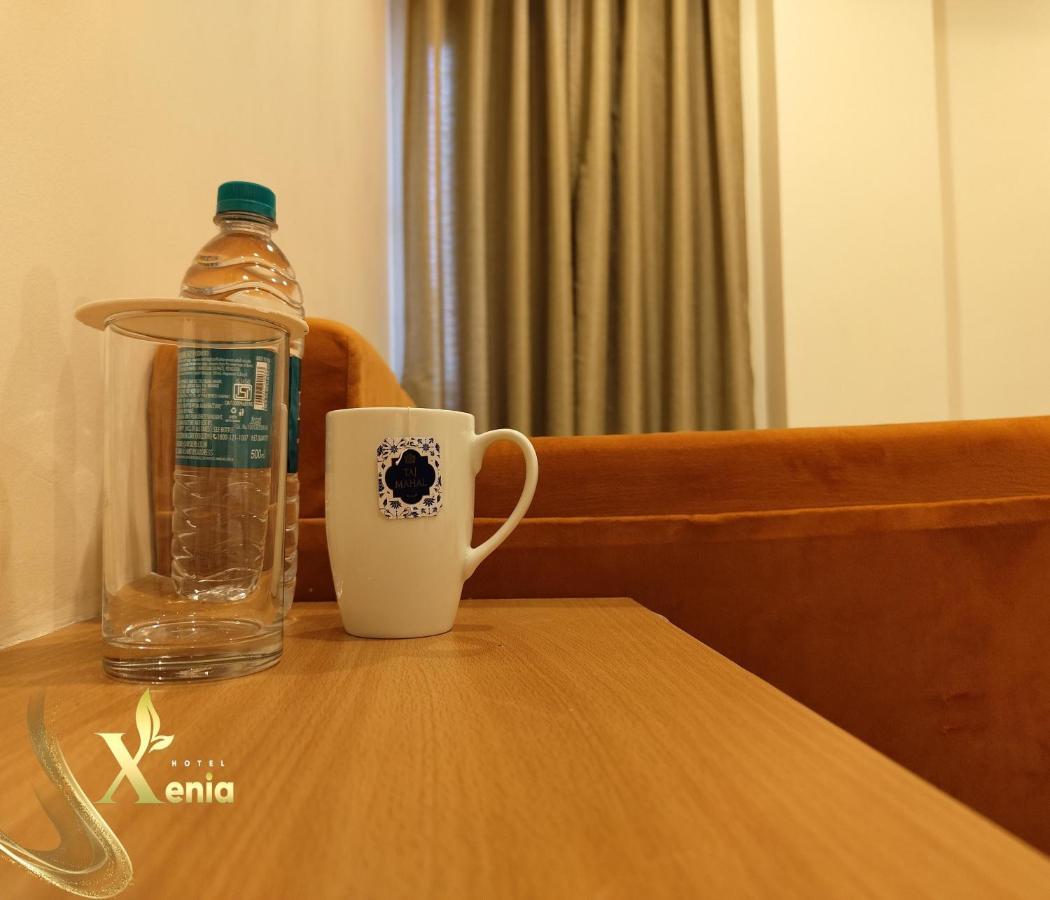 Hotel Xenia バラナシ エクステリア 写真